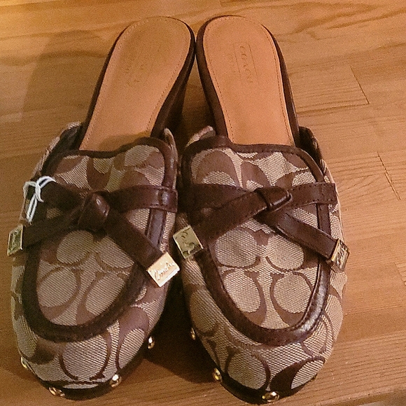 COACH Slip on SANDLES, New sz. 8 - Picture 3 of 8